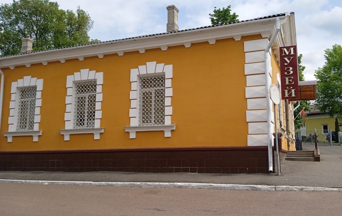 Дом с мезонином